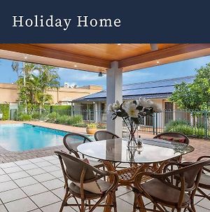Designer'S Resort With Pool Brisbane Exterior photo