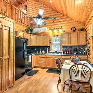Smoky Mountain Rustic Log Cabin With Furnished Patio Villa Cosby Exterior photo