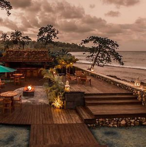 La Coralina Island House Hotel Bocas del Toro Exterior photo