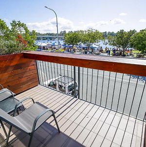 Gorgeous 2-Bed Apartment By Shops And The River Batemans Bay Exterior photo