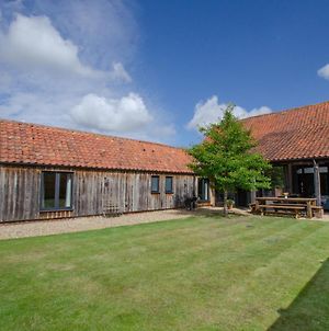 The Cattle Barn Villa Wood Dalling Exterior photo