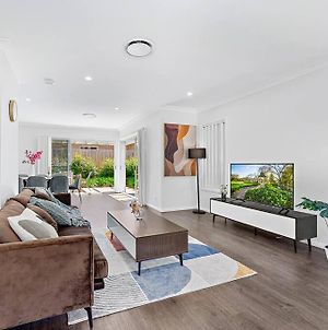 Aircabin - Norwest - Luxury Lovely - 4 Beds House Villa Baulkham Hills Exterior photo