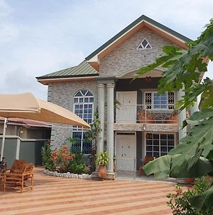 Villa Nelomoor Kwabenya Exterior photo
