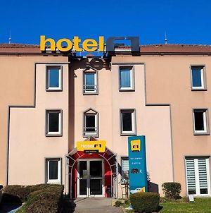 Hotelf1 Lyon Bourgoin-Jallieu L'Isle-d'Abeau Exterior photo