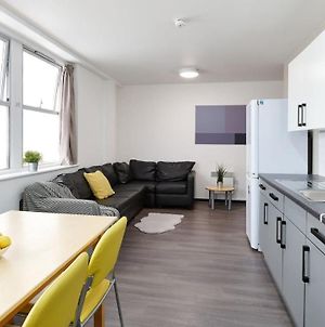 For Students Only - Modern Ensuite And Non-Ensuite Rooms In Shared Apartment At Northernhay House Exeter Exterior photo