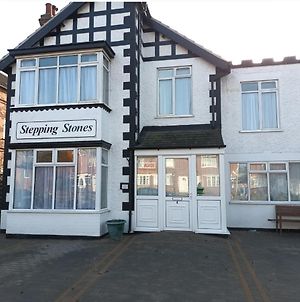 Stepping Stones Bed & Breakfast Skegness Exterior photo