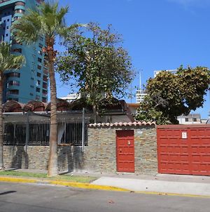 Palm Hostal Iquique Exterior photo