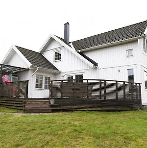 Lovely Holiday Home In Gothenburg Near The Sea Exterior photo