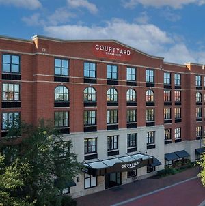 Courtyard By Marriott Savannah Downtown - Historic District Hotel Exterior photo