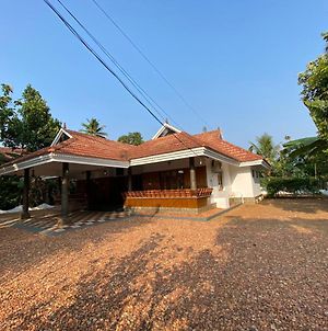 Mattathil House Villa Kottayam Exterior photo