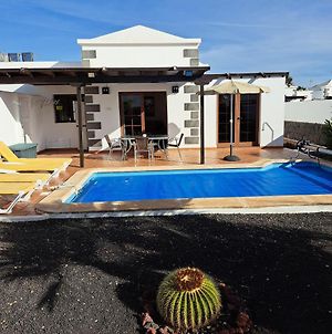 Villa De La Paz Playa Blanca  Exterior photo