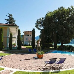Beautiful Apartment With Direct Access To Lake Lugano Porto Ceresio Exterior photo
