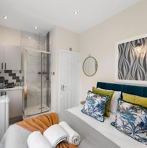 Sweet Suite: Trendy Studio For Two London Exterior photo