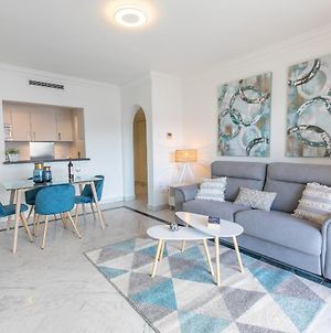Marina De Banus Beach Retreat Apartment Marbella Exterior photo