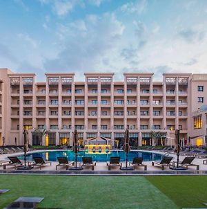 Triumph Luxury Hotel Cairo Exterior photo