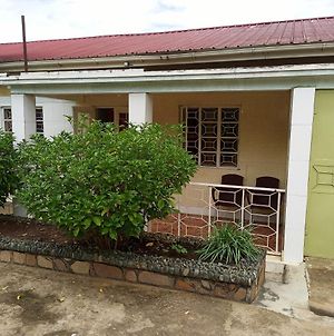 Blue Agama Guest House Kasese Exterior photo