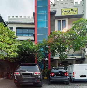 Reddoorz Plus Near Universitas Indonesia Hotel Depok Exterior photo