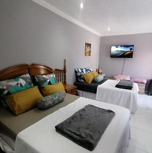 Mila Lodge Cape Town Exterior photo
