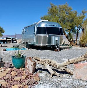 Death Valley Hot Springs Airstream Hotel Tecopa Exterior photo