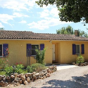 Cosy Holiday Home In Lorgues With Large Garden Exterior photo