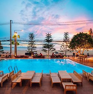 Zand Morada Pattaya Hotel Jomtien Beach Exterior photo