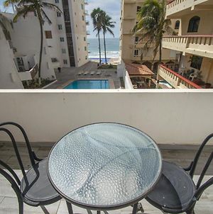 Beachfront Marina Del Sol With A Pool, Apartment Mazatlan Exterior photo