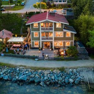 Iconic 3-Story Waterfront 'Marina House' W/ View Villa Gibsons Exterior photo