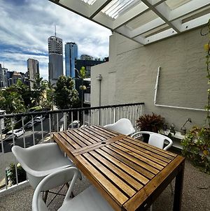 Central, Leafy & Modern 3-Bedroom Apartment Brisbane Exterior photo