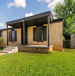 Artsy Cottage In The Middle Of Everything! Oklahoma City Exterior photo