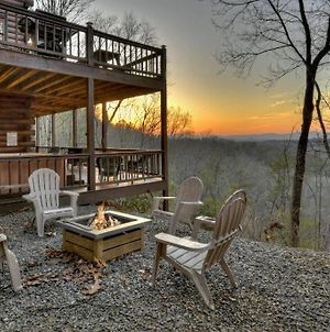 Bear Necessities Forget About Your Worries And Cozy Up Around The Firepit With Friends Morganton Exterior photo
