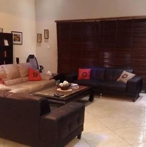 Lekki Phase One Luxury Spacious Condo Lagos Exterior photo