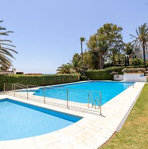 Marbellamar, Tennis And Pool Villa Exterior photo