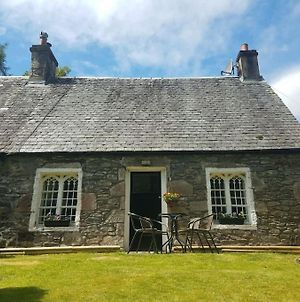 Historic Cottage Next To Loch Lomond Luss Alexandria Exterior photo