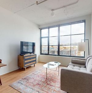 Sunny 1Br Near Dtwn Dc Sites With Concierge And Gym Apartment Alexandria Exterior photo