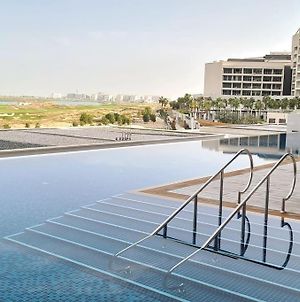 Luxury Apartment In Yas Island Abu Dhabi Exterior photo
