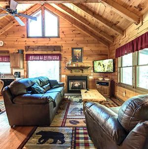 Fawn Cabin, 1 Bedroom, Sleeps 4, Hot Tub, Private, Pets, Gas Fireplace Gatlinburg Exterior photo