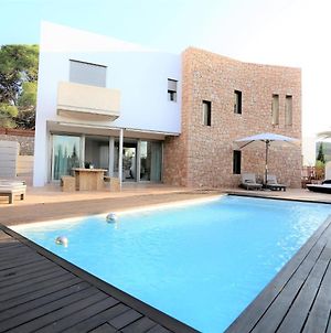 Modern Villa Montecristo Exterior photo