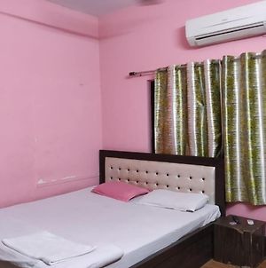 Oyo Bintali Stay Inn Near City Centre Salt Lake Kolkata Exterior photo