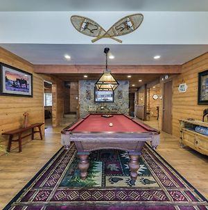 Well-Appointed Alto Cabin With Fire Pit And Pool Table Villa Exterior photo
