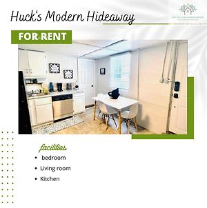 Hucks Modern Hideaway Apartment Hannibal Exterior photo