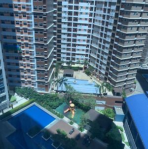 Cool Axis Residence Pioneer Manila Exterior photo