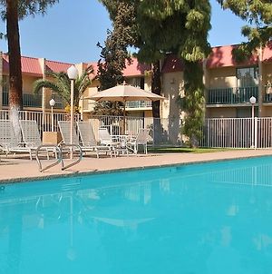 Vacation Inn Phoenix Facilities photo