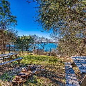 The Cove Directly On Canyon Lake! Waterfront Villa Exterior photo
