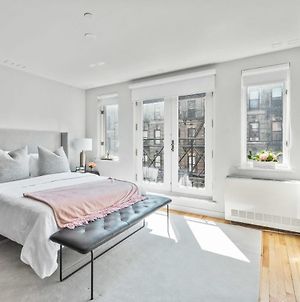 Luxe Studio Ste In Upper East Side With Charming Juliet Balcony Villa New York Exterior photo