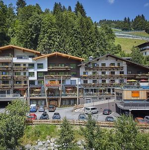 Thomsn-Alpine Rock Hotel Saalbach-Hinterglemm Exterior photo