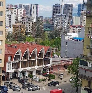 Ბინა Ბათუმში Apartment Batumi Exterior photo