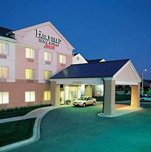 Fairfield Inn & Suites Cincinnati North/Sharonville Exterior photo