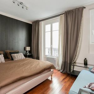 Large Modern Studio Close To The Eiffel Tower And Paris Highlights Apartment Exterior photo