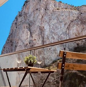 Modern Studio With Rock View Balcony And Gym Apartment Gibraltar Exterior photo
