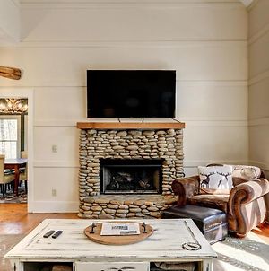 Dennys Caribou Lodge -Dog Friendly Stone Fireplace King Suites Jasper Exterior photo